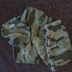 Explorer Micro Fleece Set in Camo print
